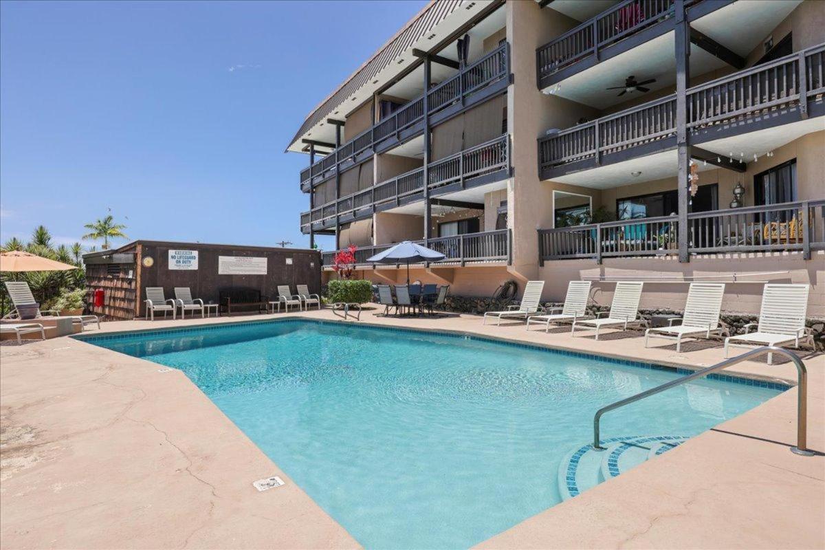 카일루아 코나 Kona Westwind 1 New! Quiet Ocean-View 1St Floor | Patio | Pool 빌라 외부 사진