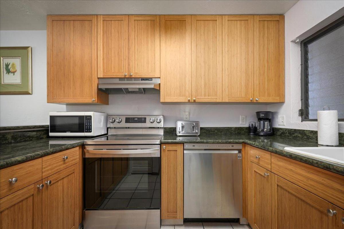 카일루아 코나 Kona Westwind 1 New! Quiet Ocean-View 1St Floor | Patio | Pool 빌라 외부 사진